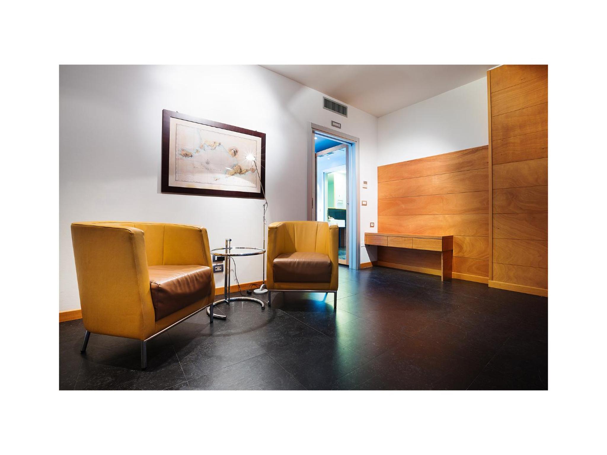 Suite with Terrace - Photo 11
