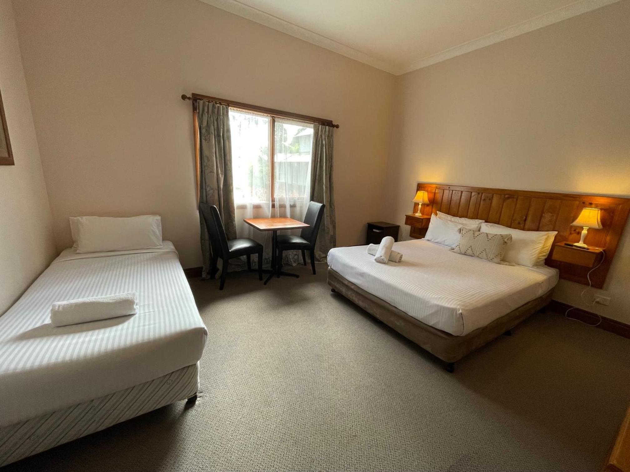 Twin Room - Photo 1