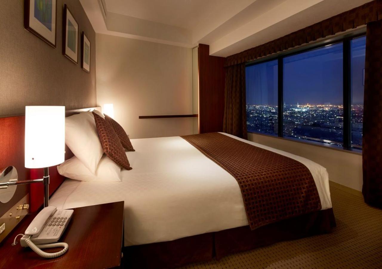 High Floor - Deluxe King Room (38th-39th Floor) - Non-Smoking - Photo 7