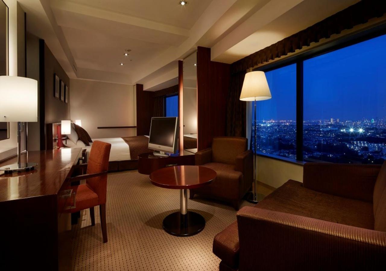 High Floor - Deluxe King Room (38th-39th Floor) - Non-Smoking - Photo 6