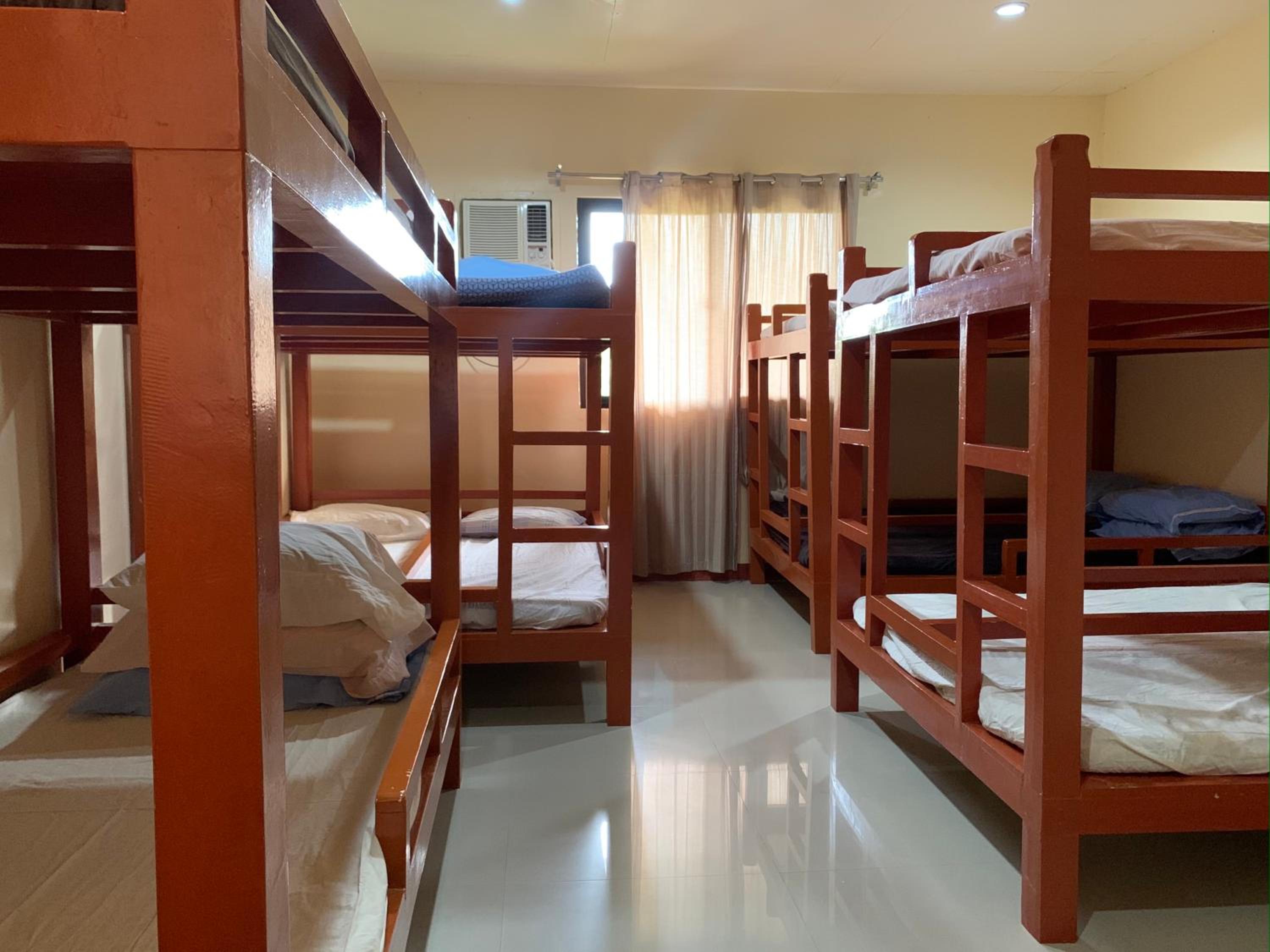 Mixed Dormitory Room