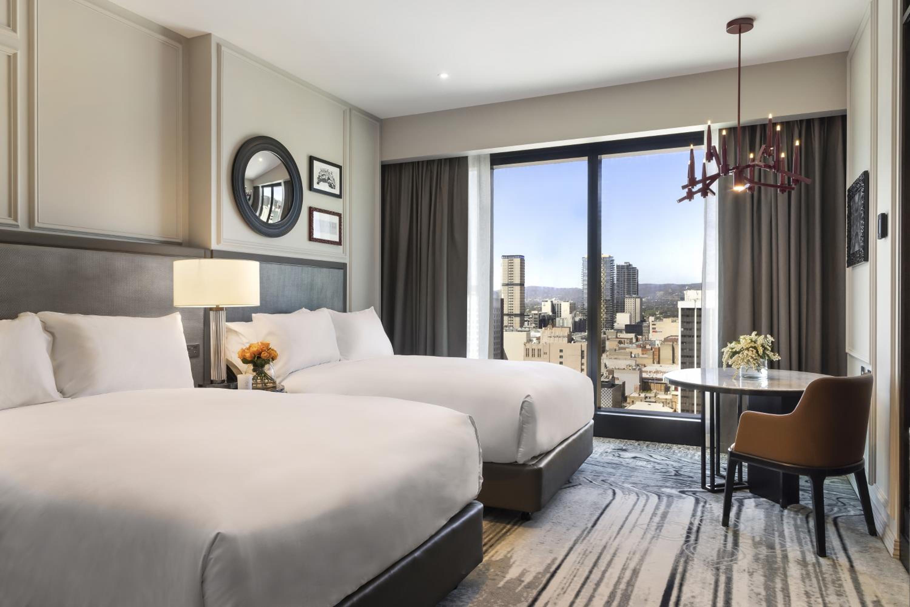 Deluxe Double Room with Two Double Beds and City View - Photo 4