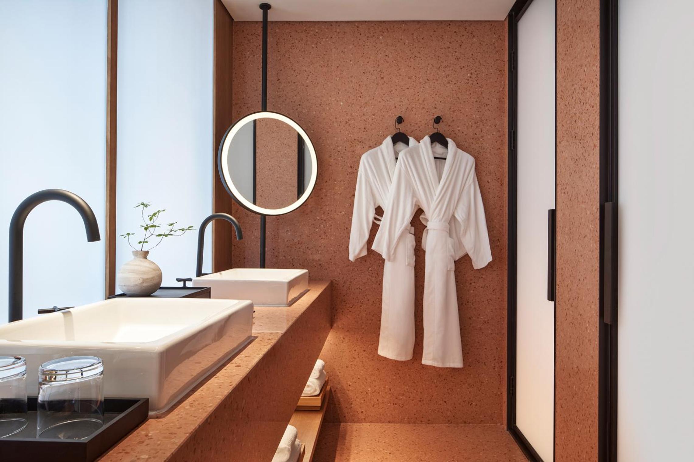 Twin Room - Photo 1