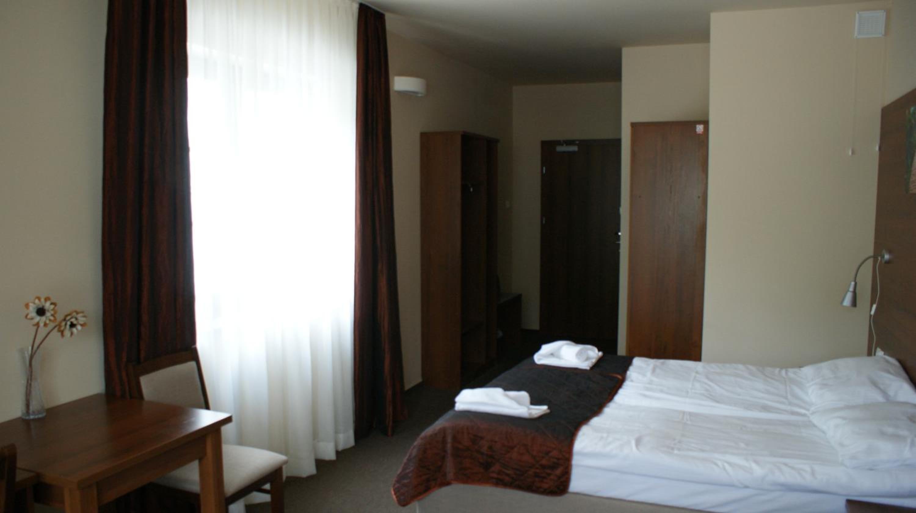 Double or Twin Room photo 2