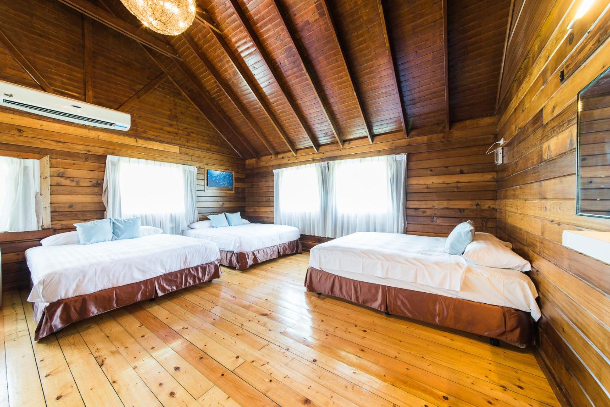 Bungalow photo 2
