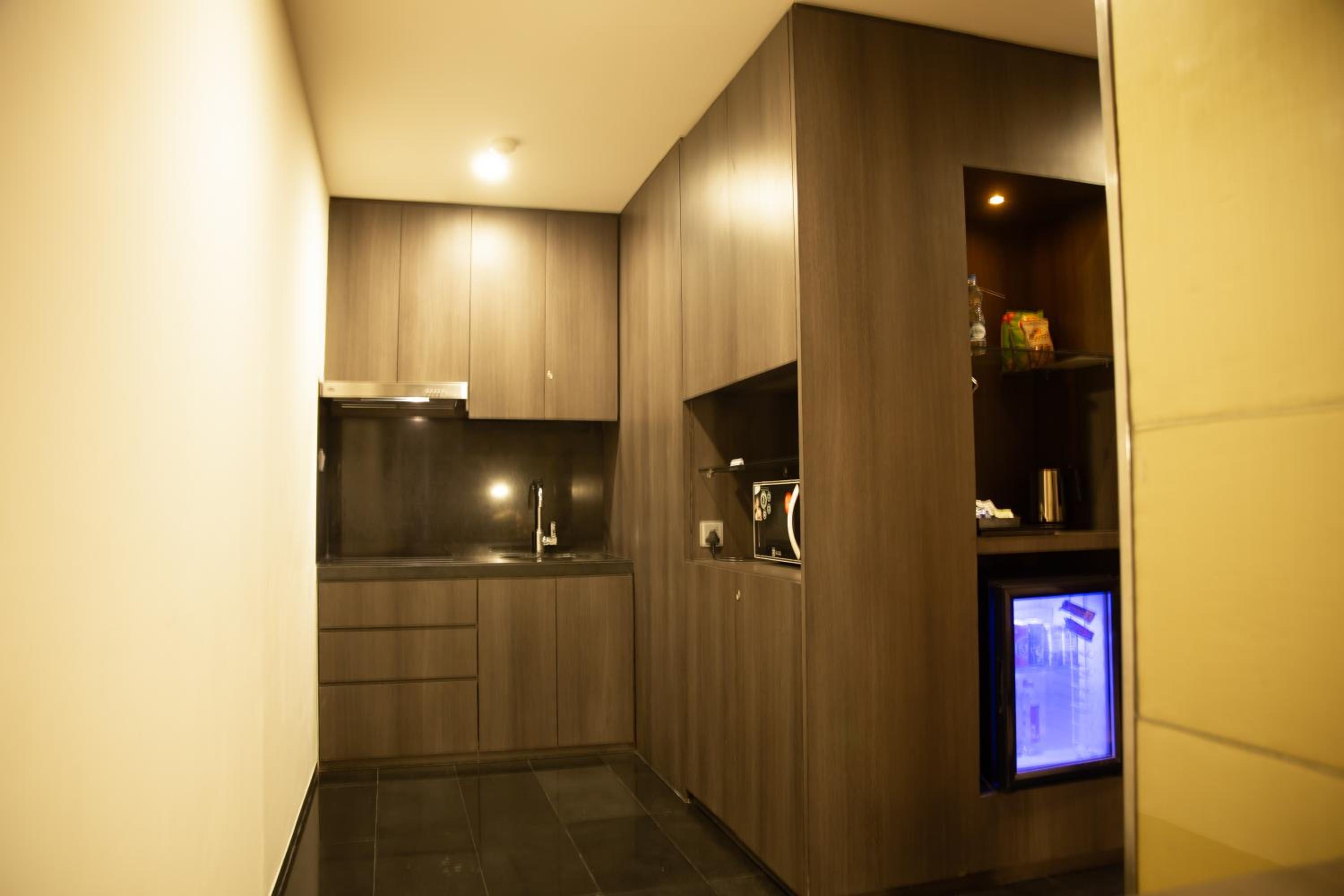 Studio Apartment with Kitchenette, Premium Wifi, 15% Off on Food & Soft Beverage