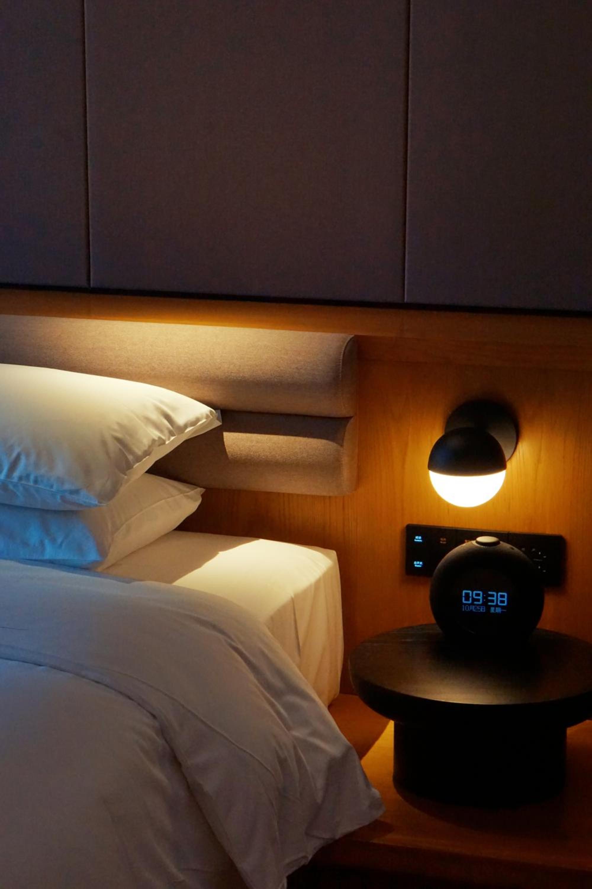Queen Room with Two Queen Beds - Photo 3