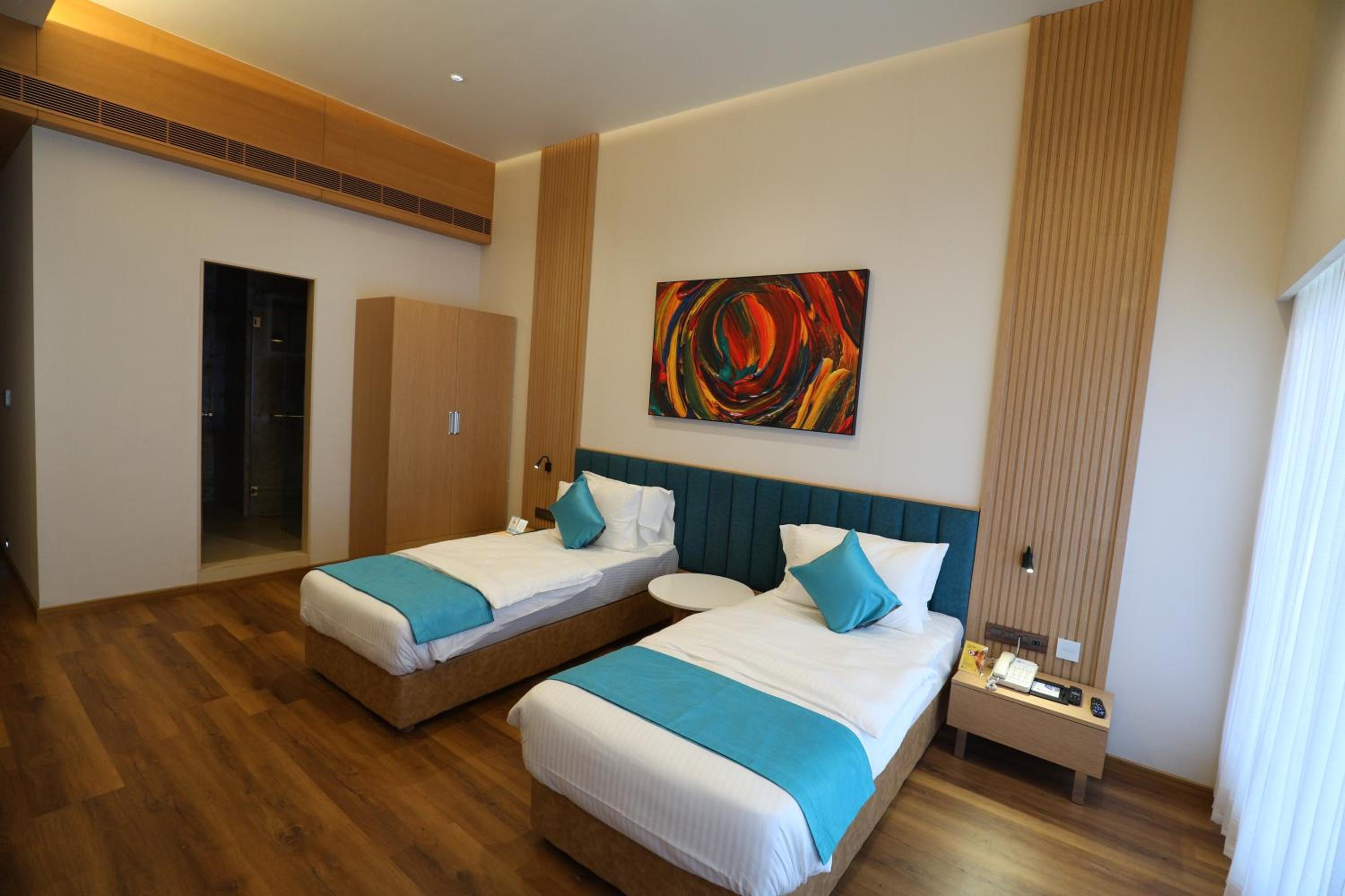 Deluxe Twin Room - Photo 5