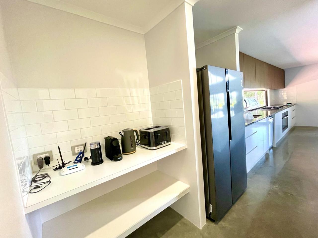 Three-Bedroom House photo 2