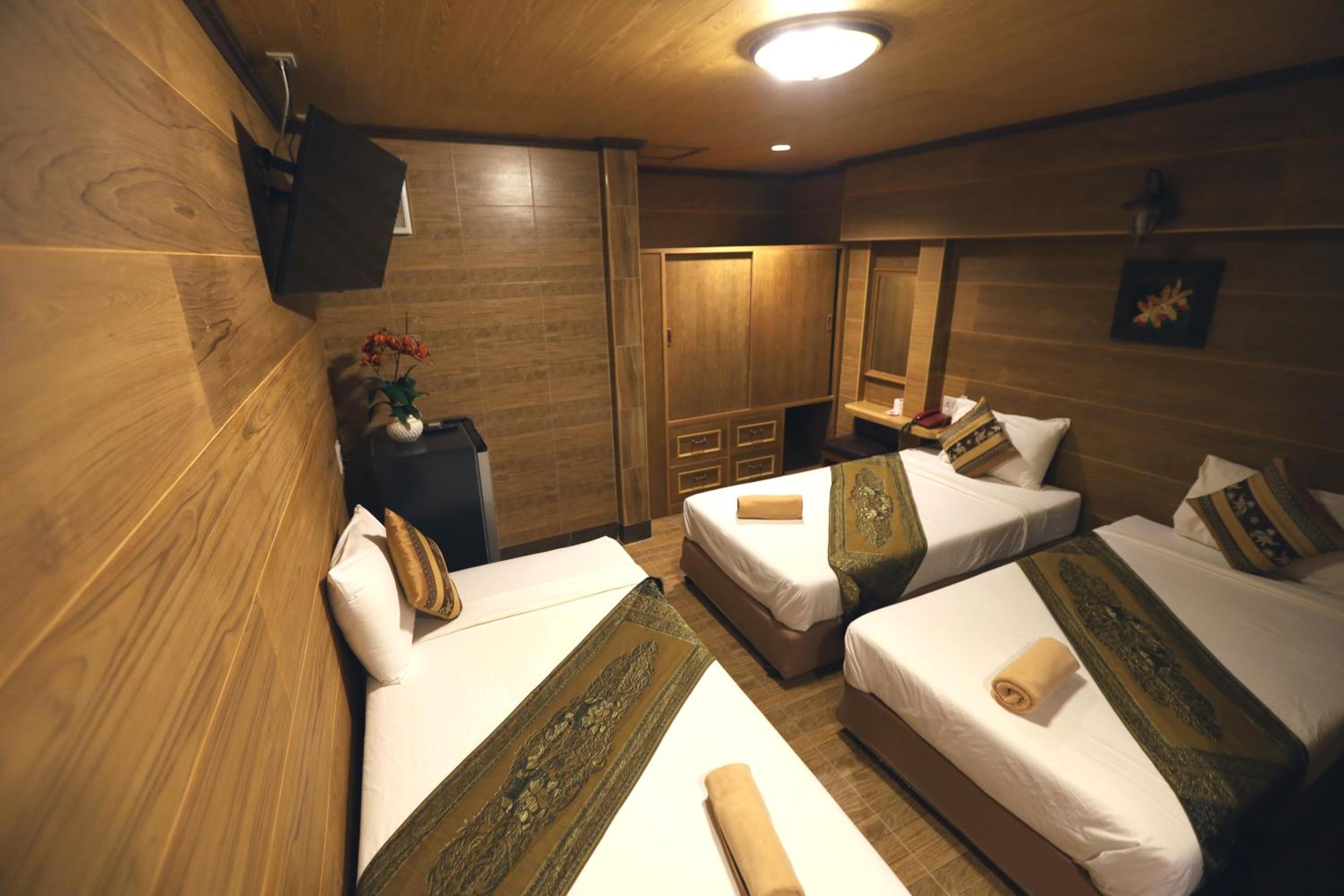 Standard Triple Room (No Window) photo 1