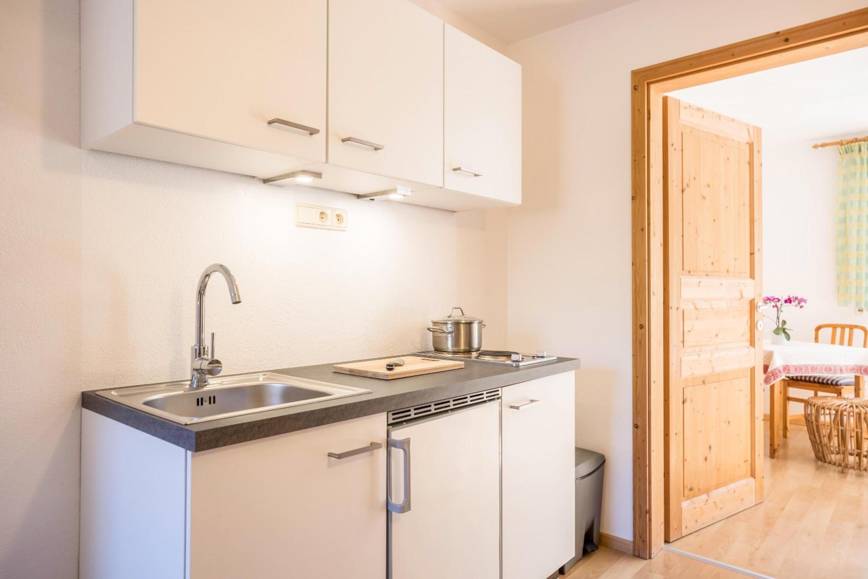 Two-Bedroom Deluxe Apartment with Garden View photo 3