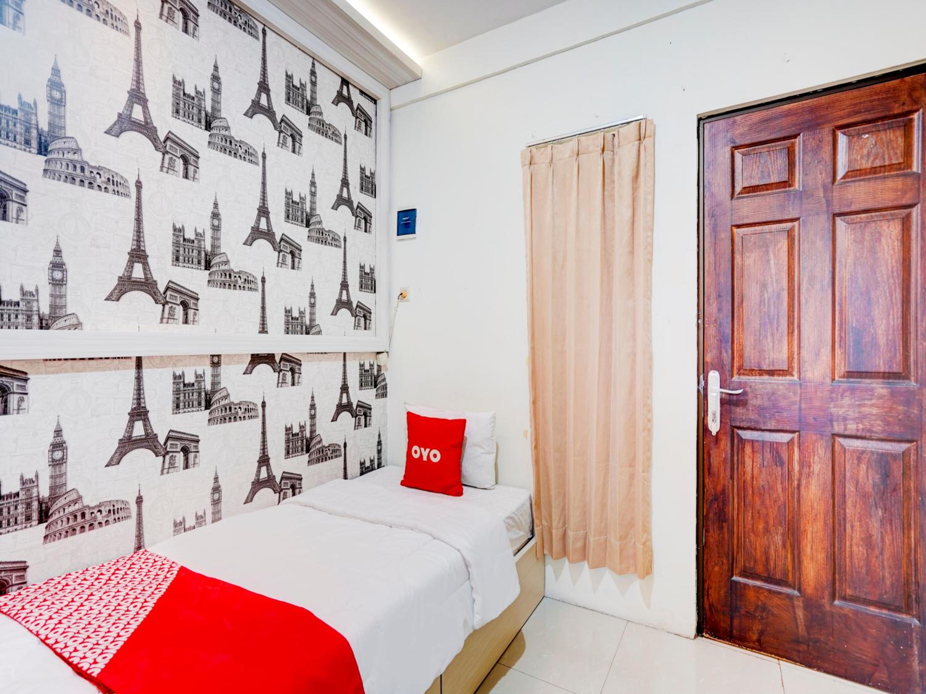 Large Single Room