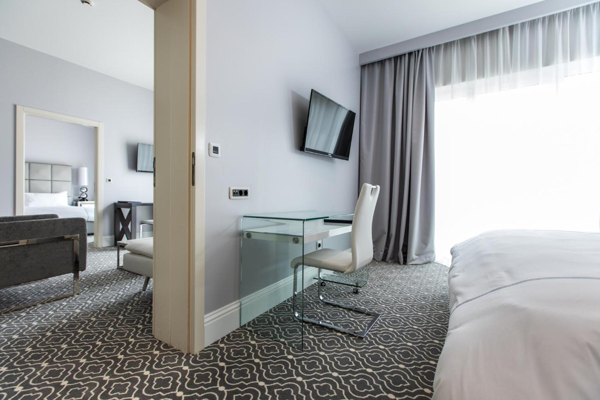 Superior King Suite with Balcony