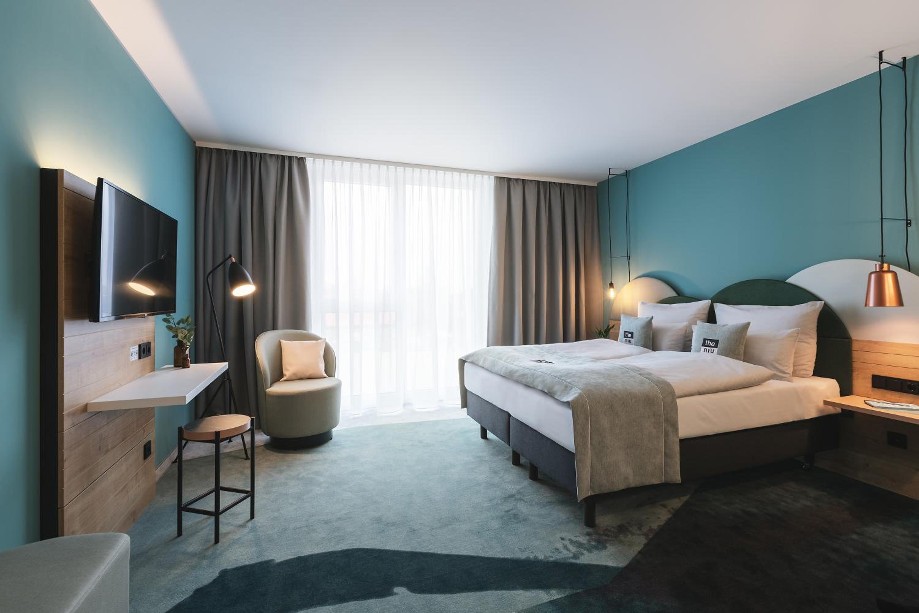 Premium Queen Room with Kitchenette - Photo 2