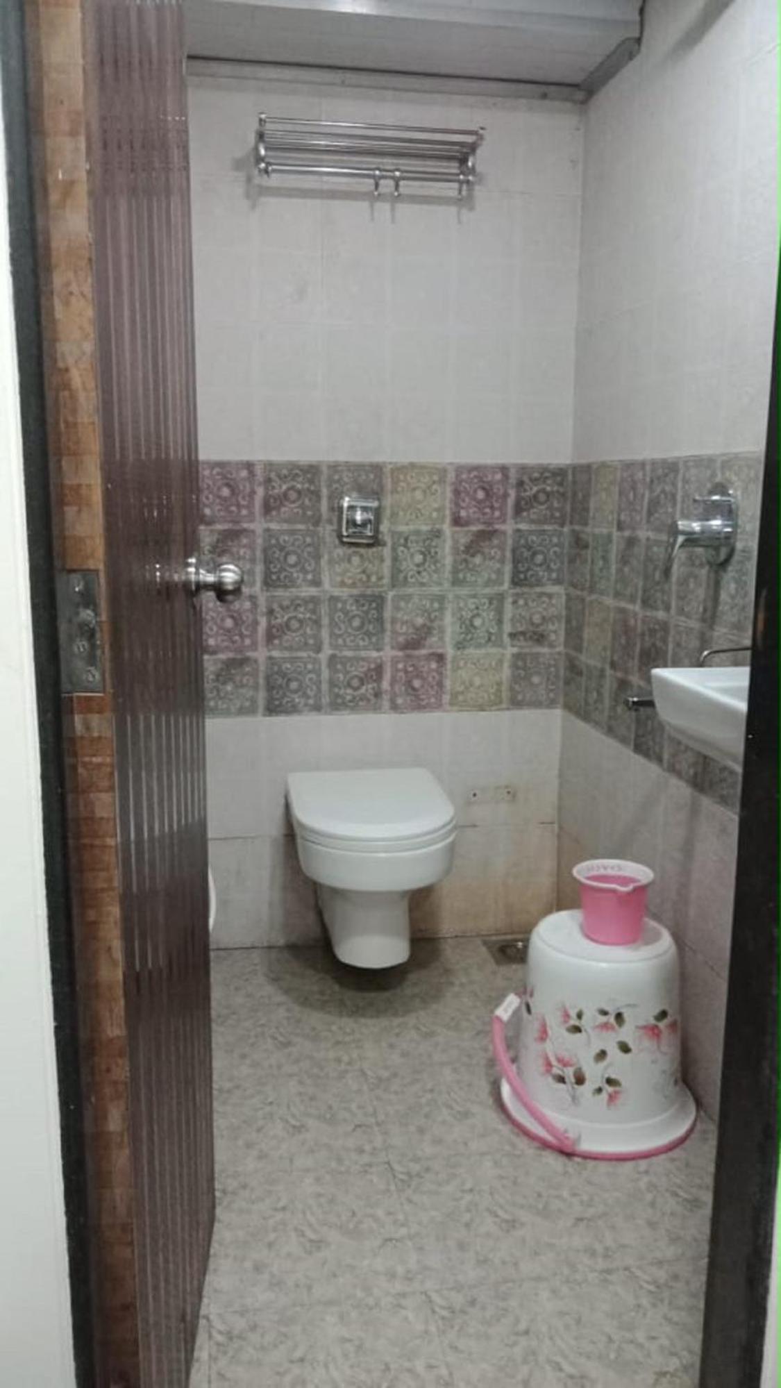 Deluxe Room - Photo 16