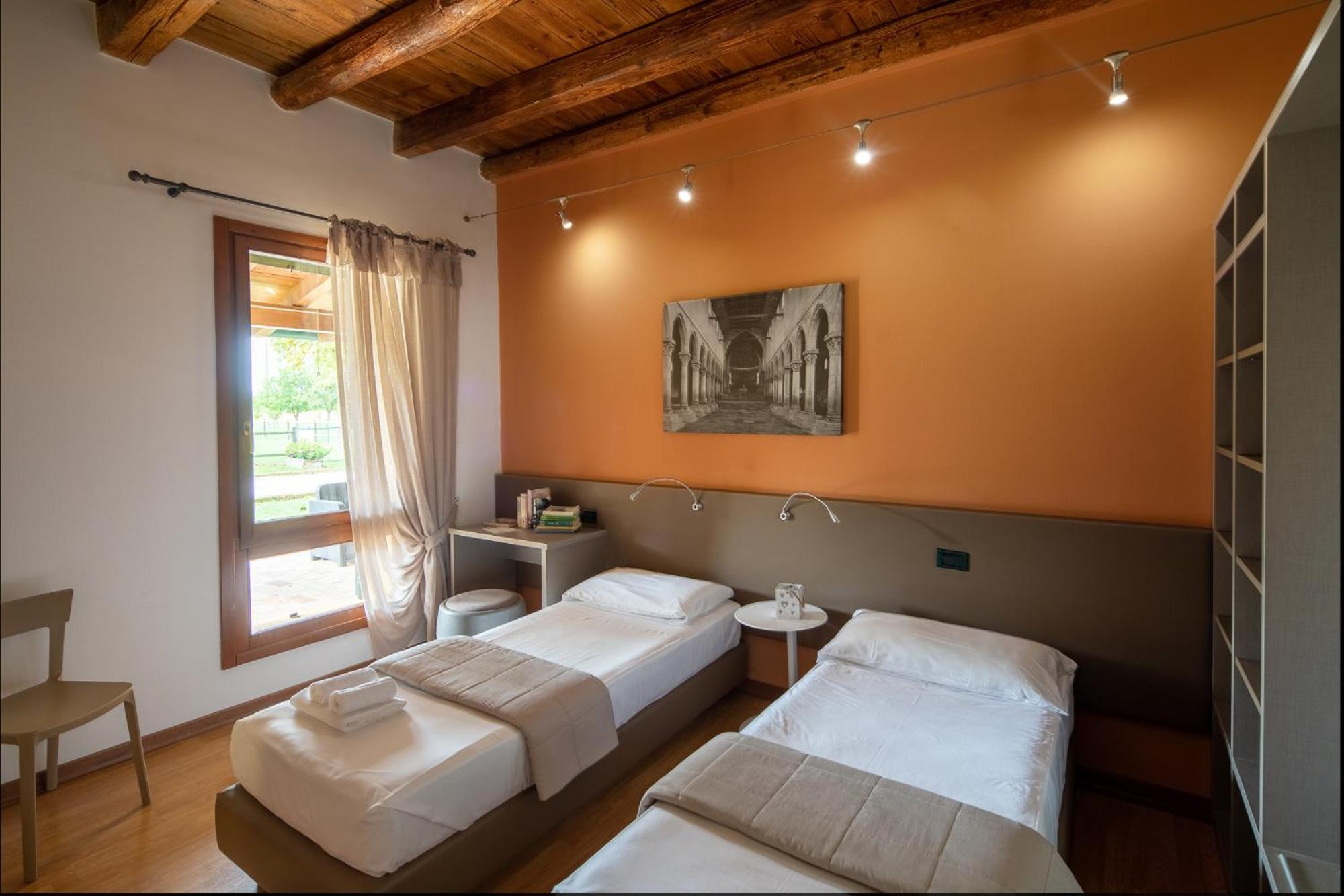 Double Room with Extra Bed - Photo 3