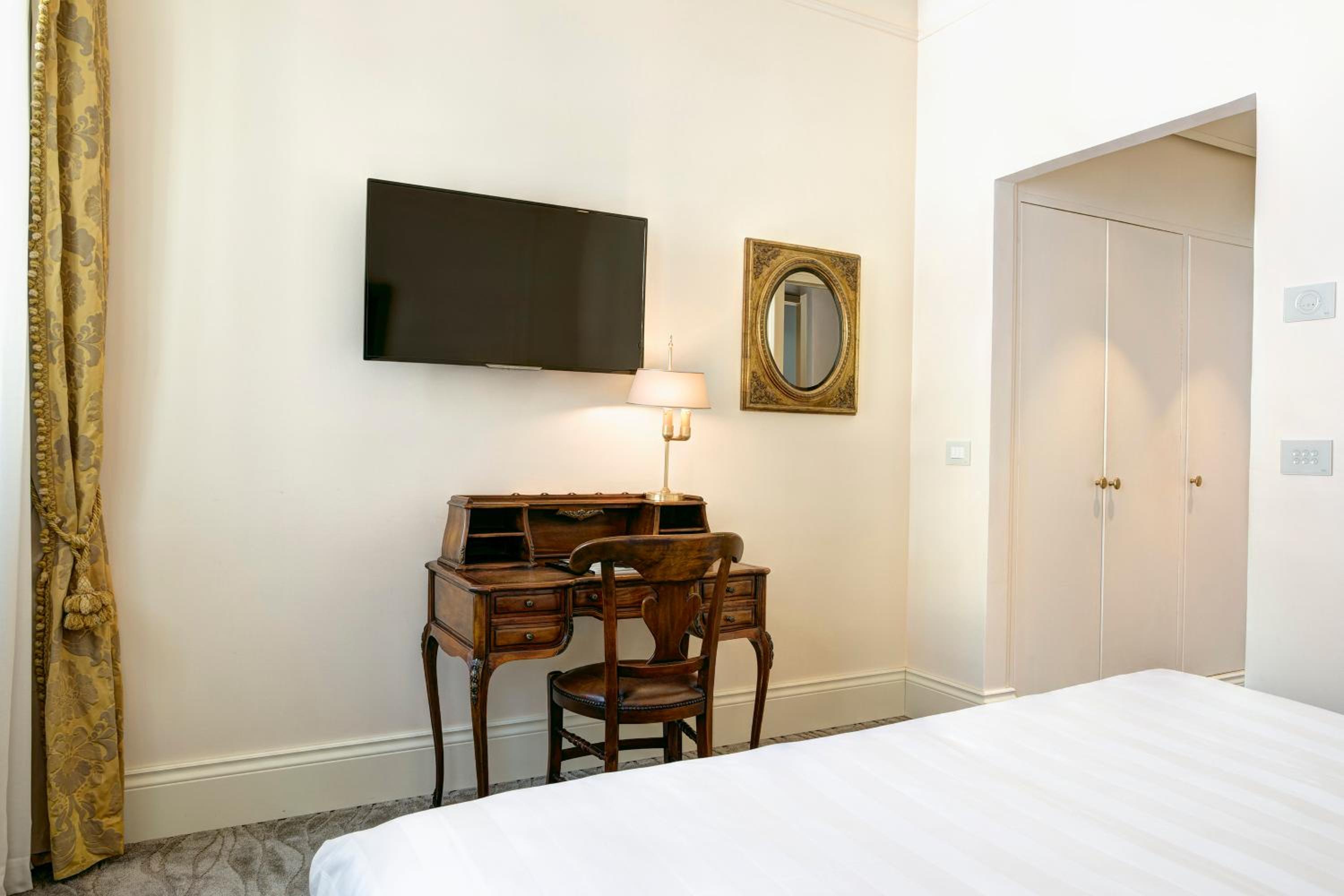 Classic Double Room photo 2