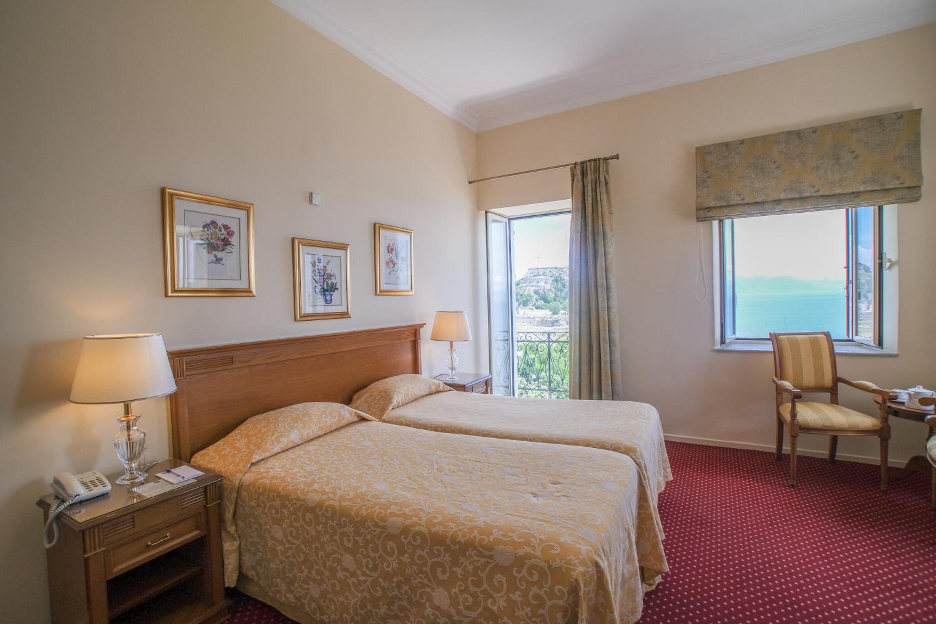 Superior Double Room with Sea View - Photo 4