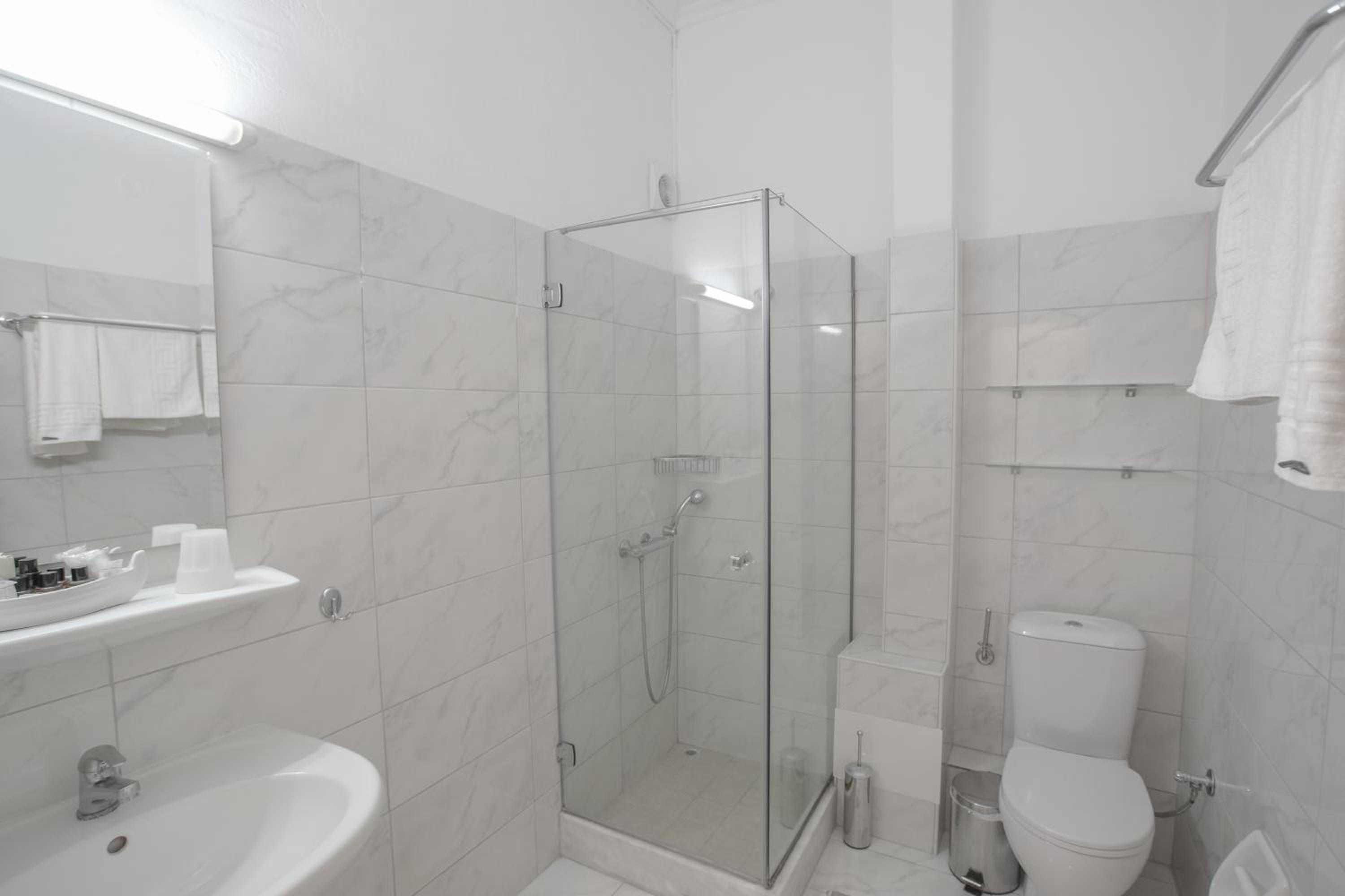 Superior Double Room with Sea View - Photo 7