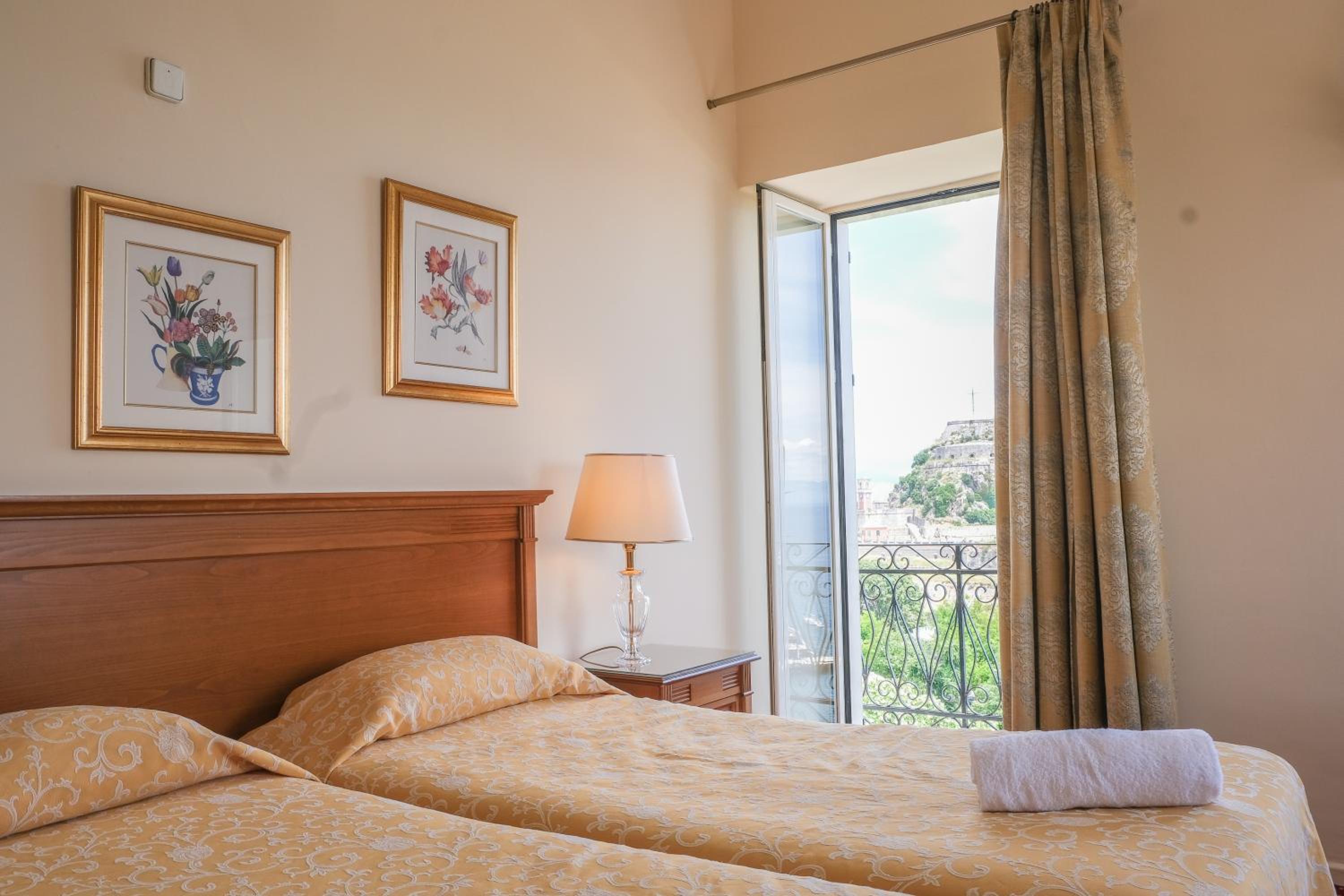 Superior Double Room with Sea View - Photo 10