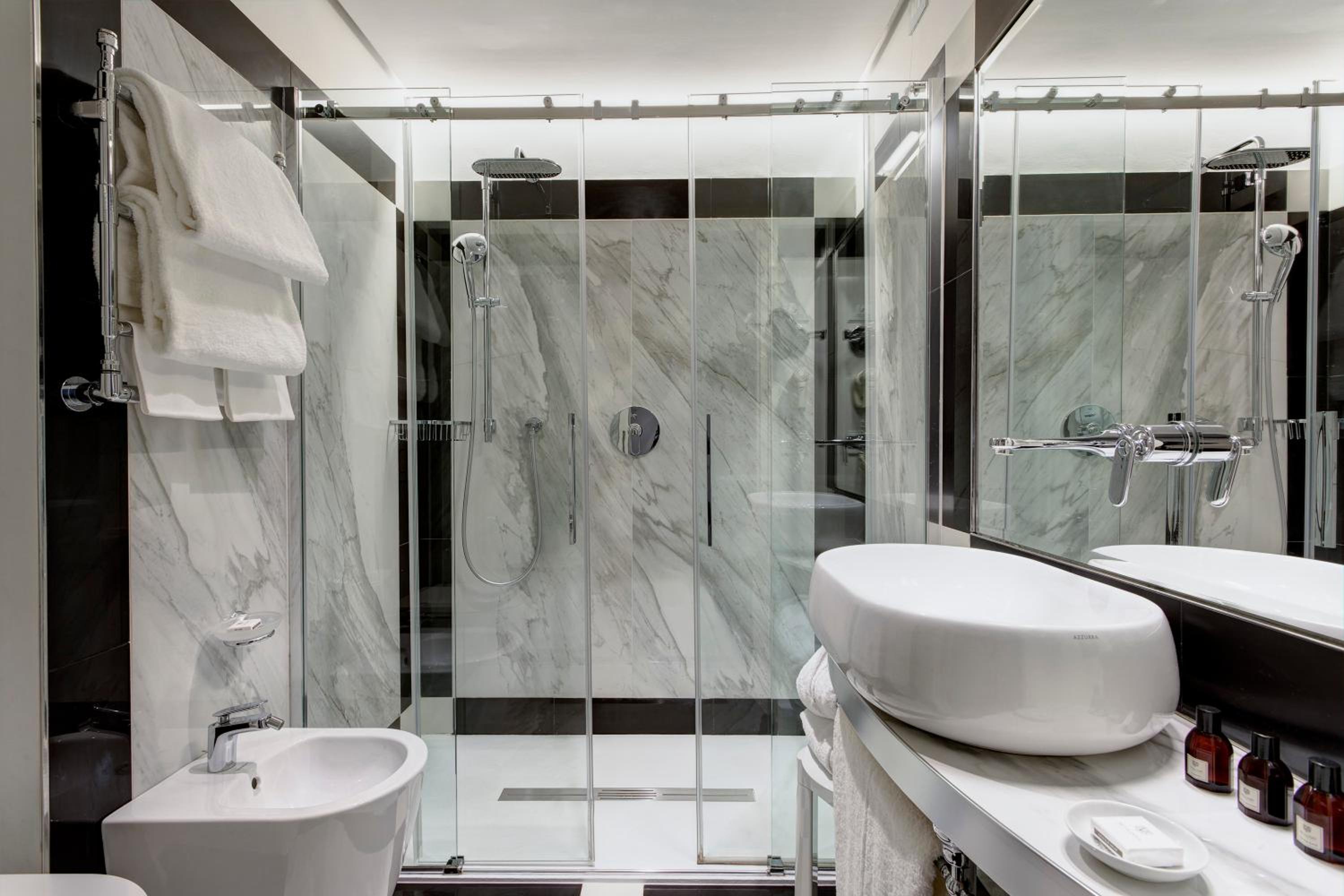 Superior Double or Twin Room - Photo 2