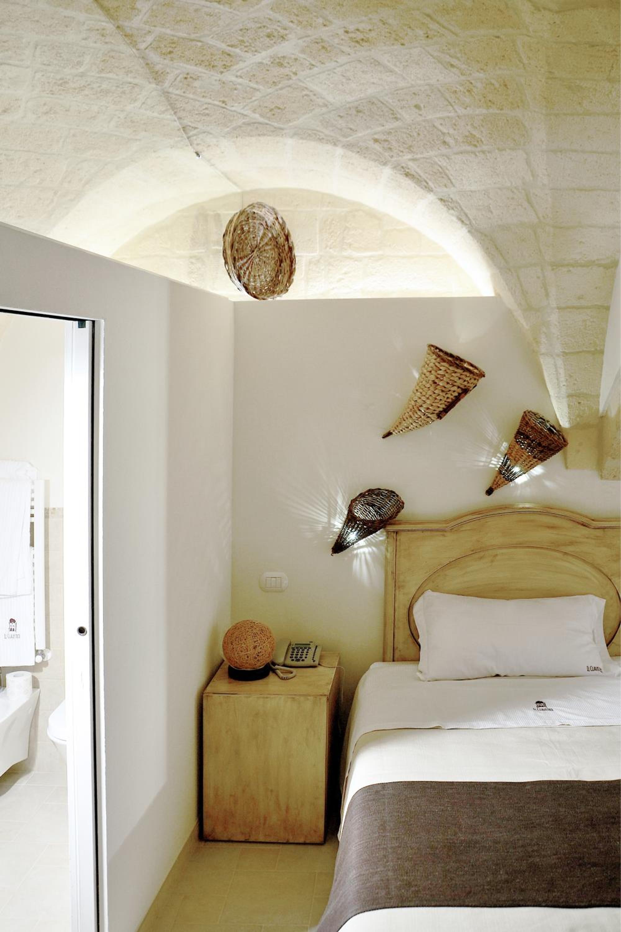 Large Single Room photo 3