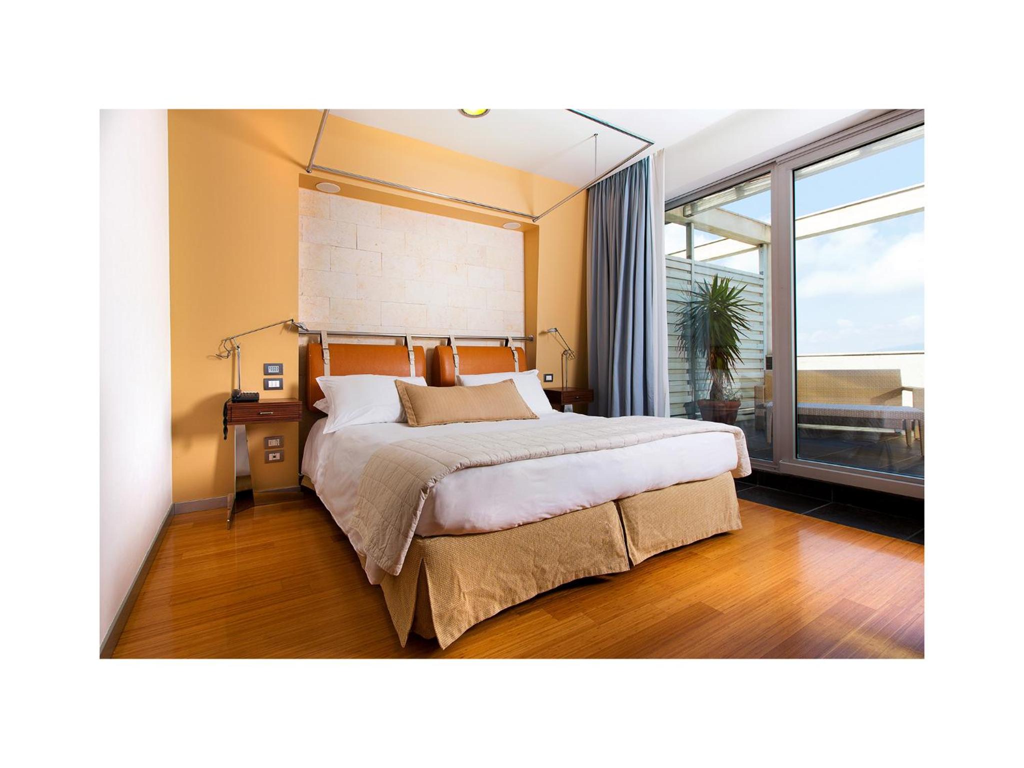 Deluxe Double or Twin Room with Terrace - Photo 1