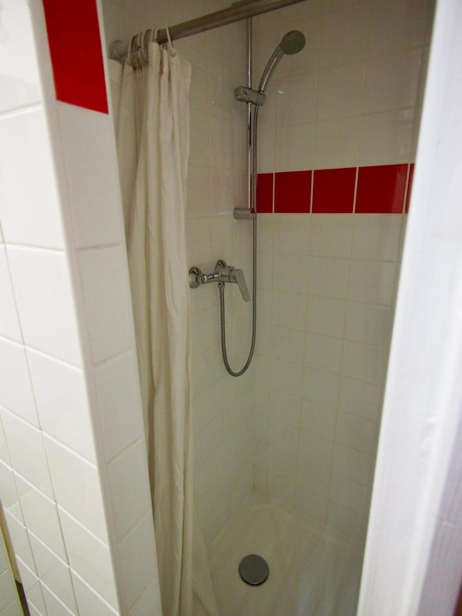 Studio Apartment - Photo 9