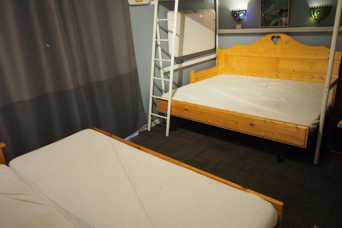 Studio Apartment - Photo 12