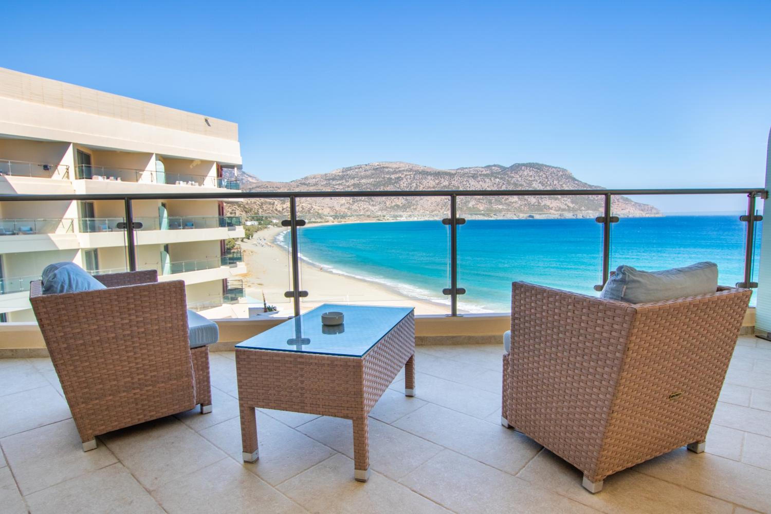 Standard Room with Sea View - Photo 14