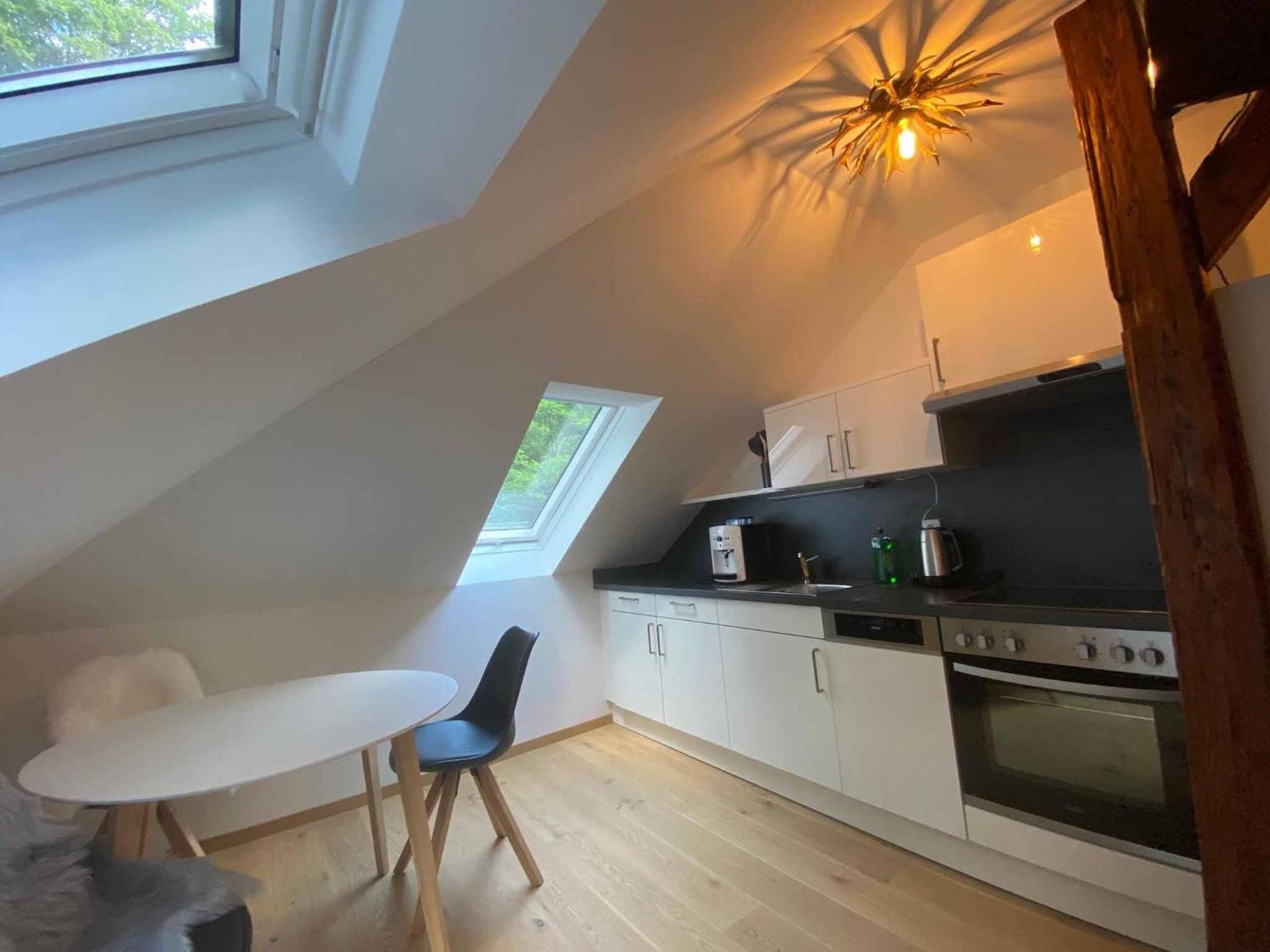 One-Bedroom Apartment - Photo 4