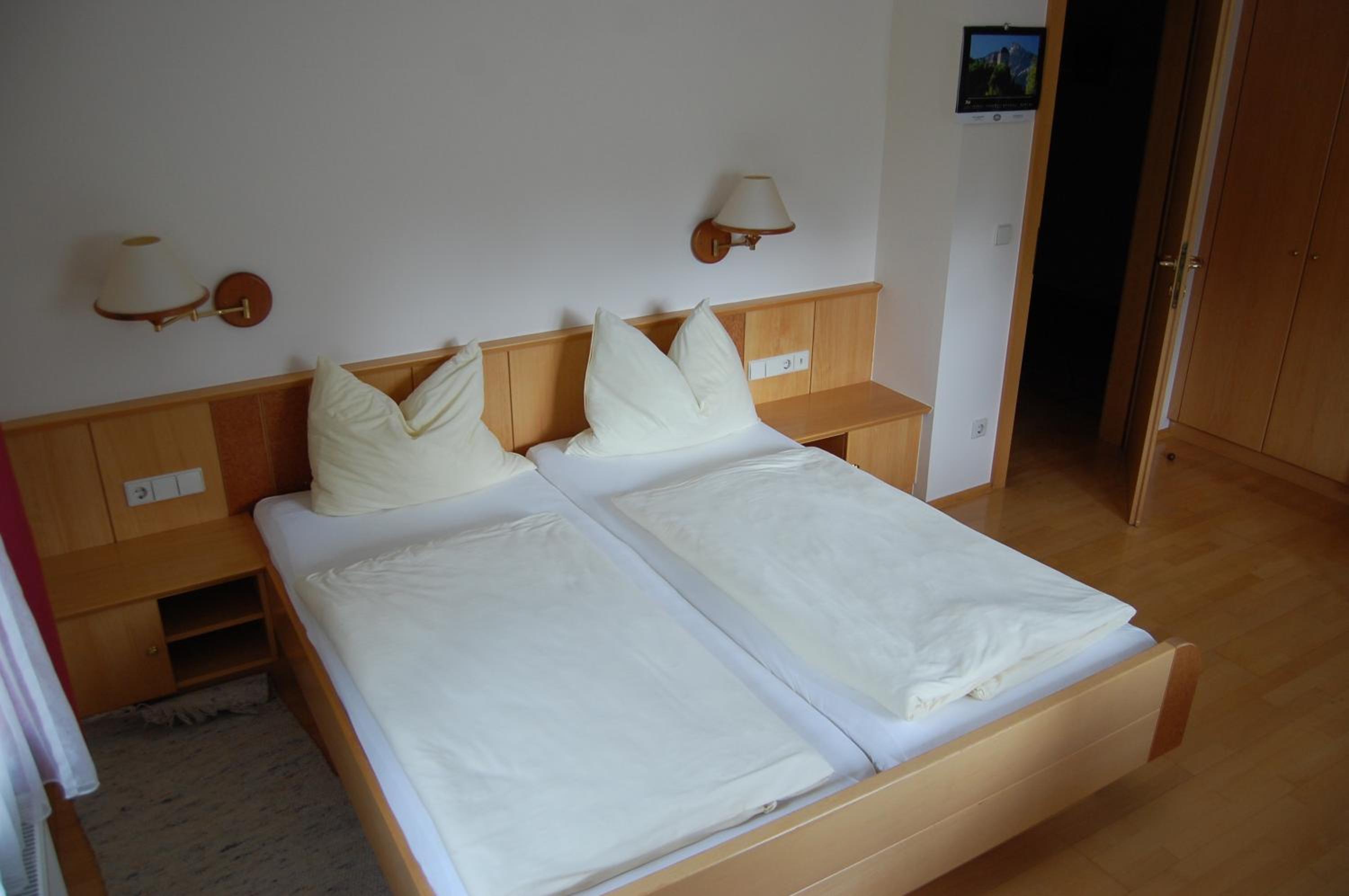 Triple Room - Photo 1
