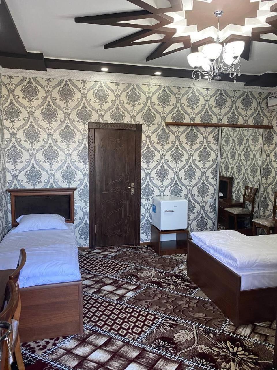 Single Room with Private Bathroom photo 1