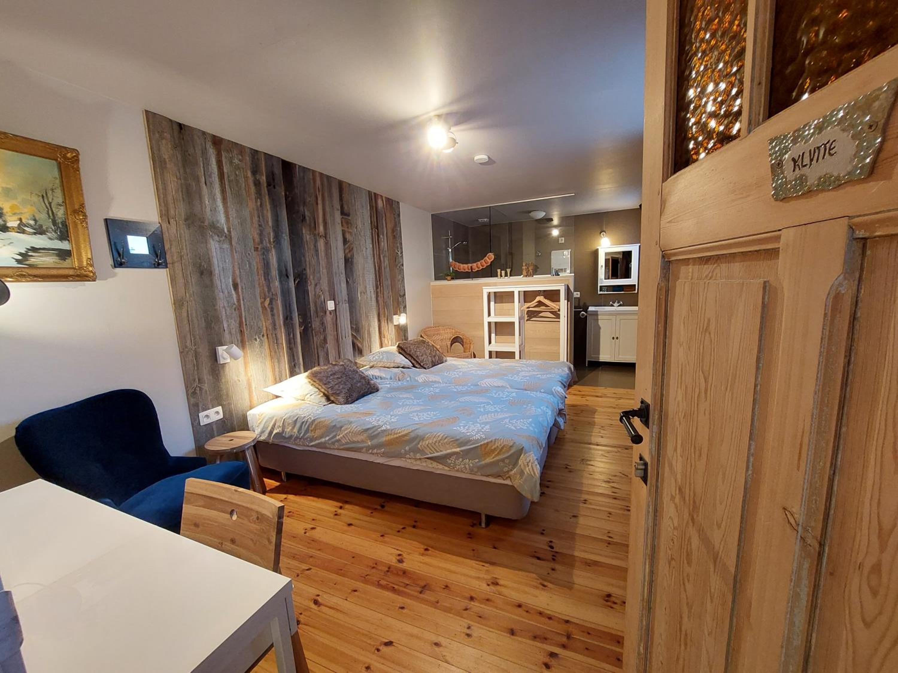 Double Room with Private Bathroom photo 1