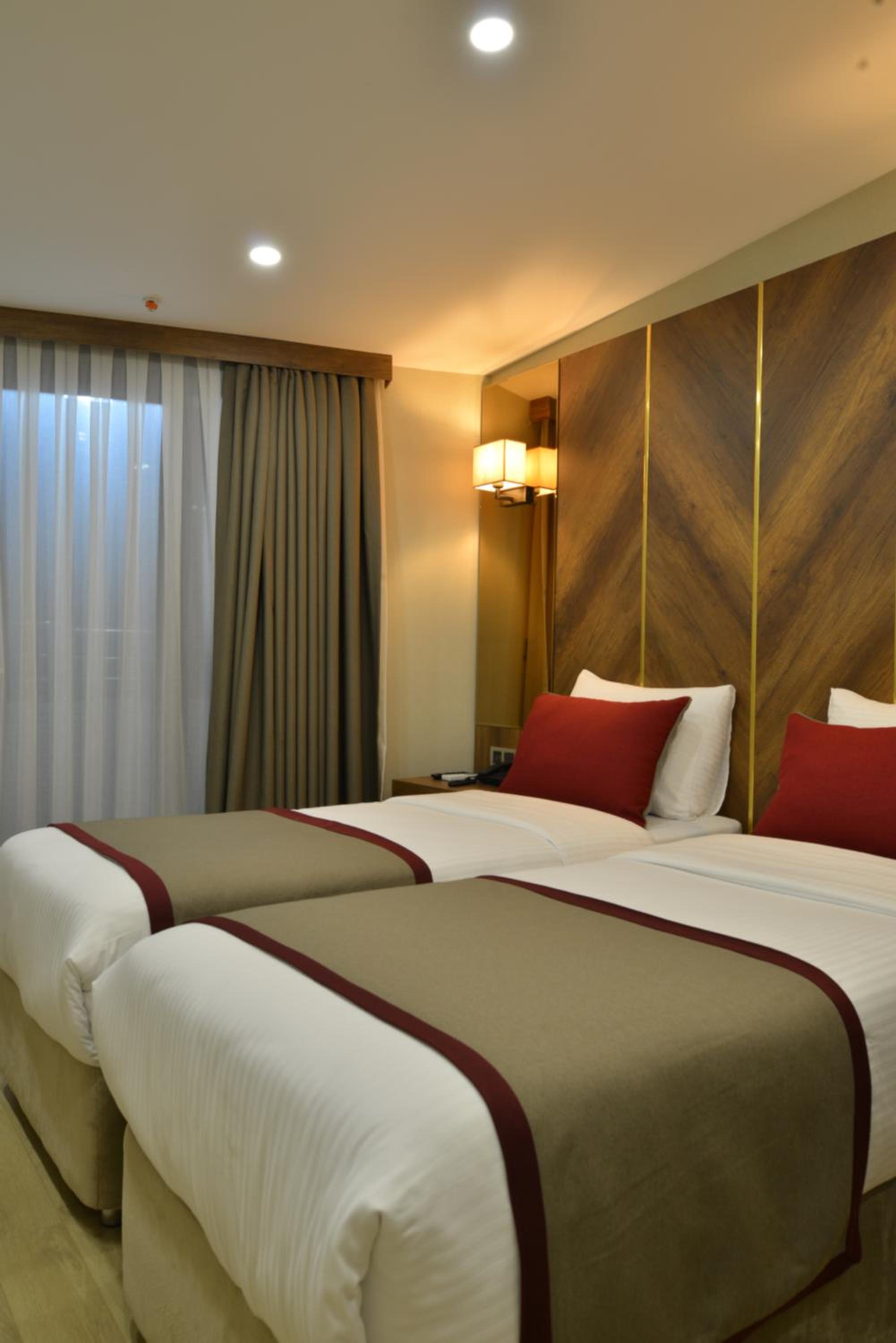 Twin Room with Terrace photo 2