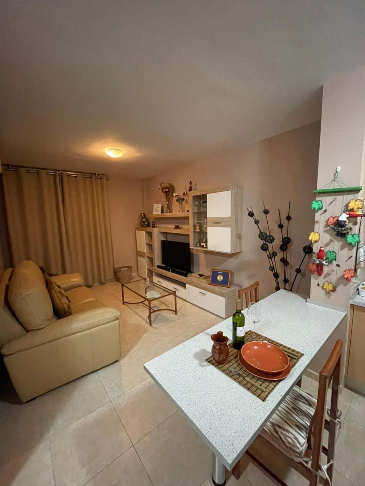 Apartment photo 2