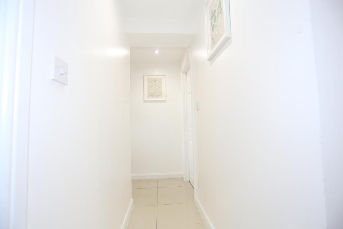 Double Room with Private Bathroom photo 1