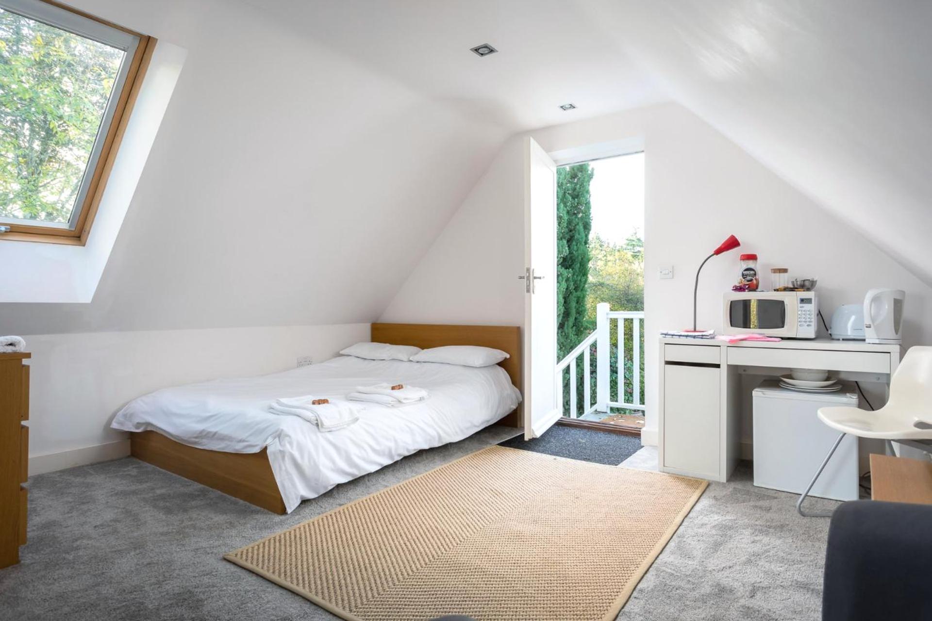 Studio Apartment photo 1
