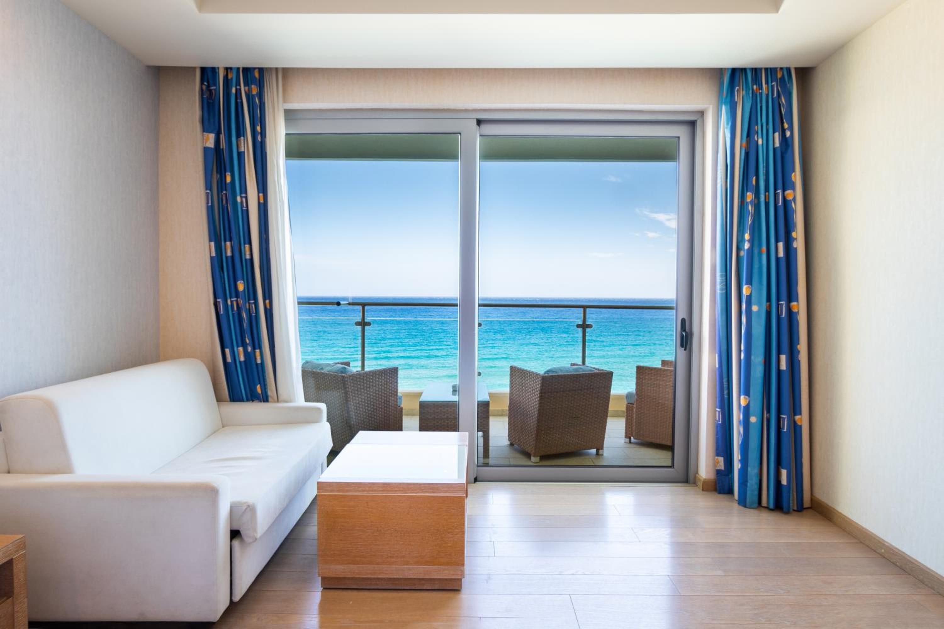Triple Room with Sea View photo 2