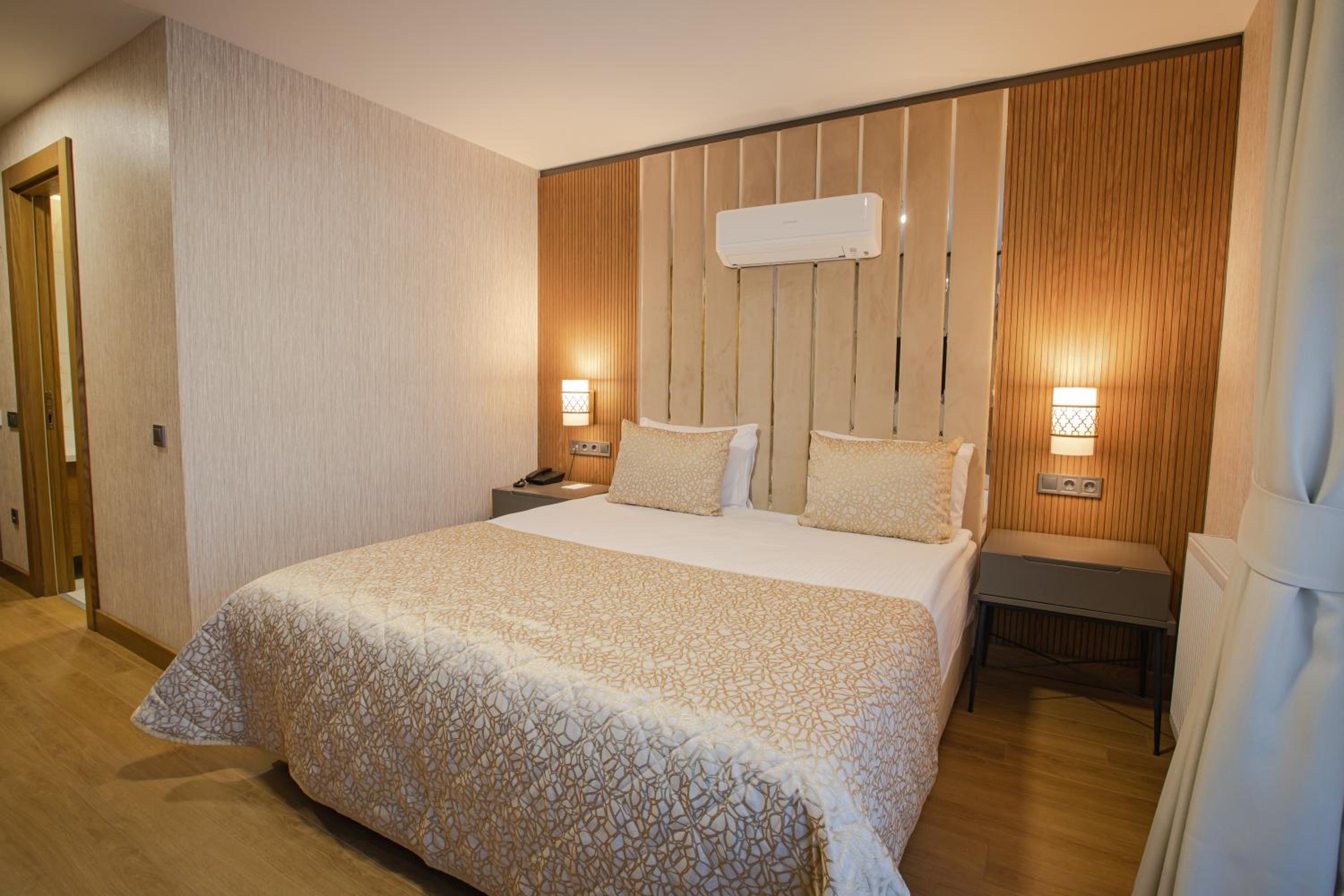 Double Room - Photo 1