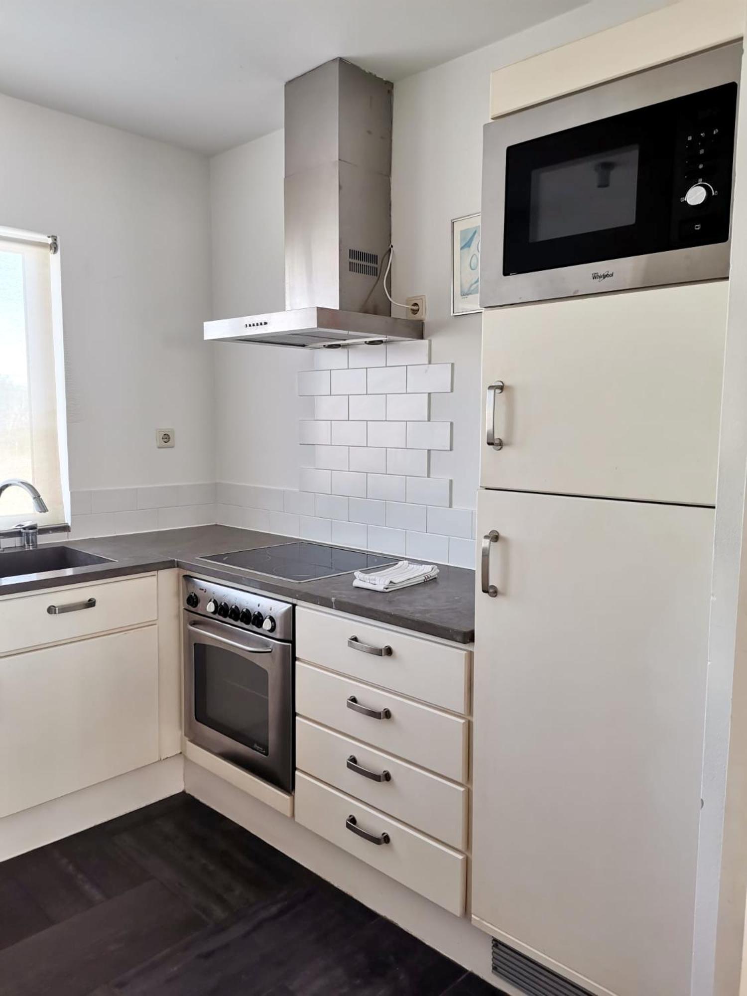 Two-Bedroom Apartment with Terrace - Photo 22