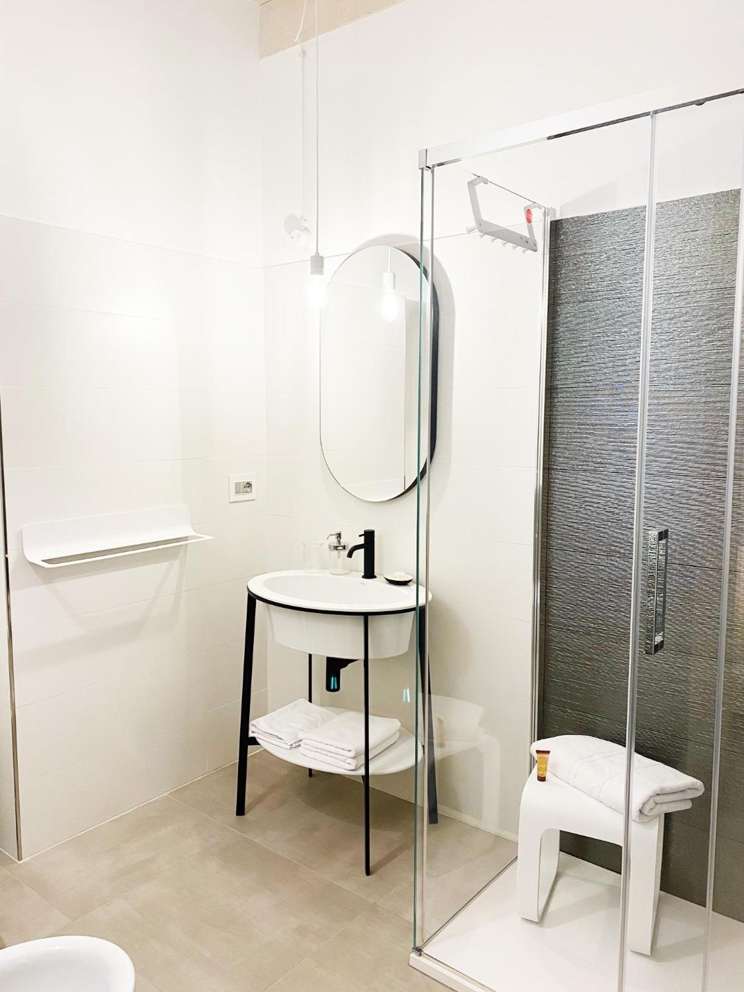 King Room with Spa Bath photo 3