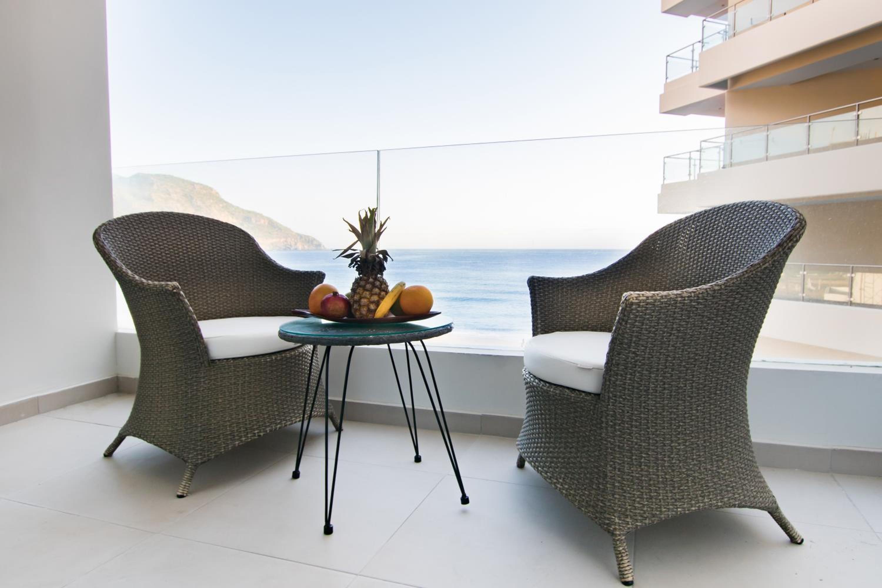 Superior Room with Sea View - Photo 4