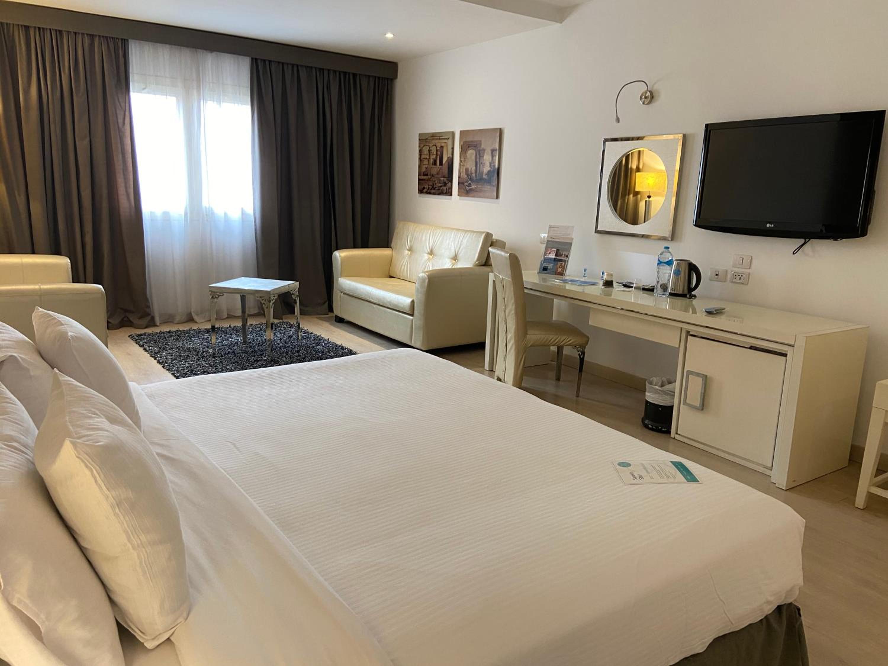 Deluxe Junior Suite