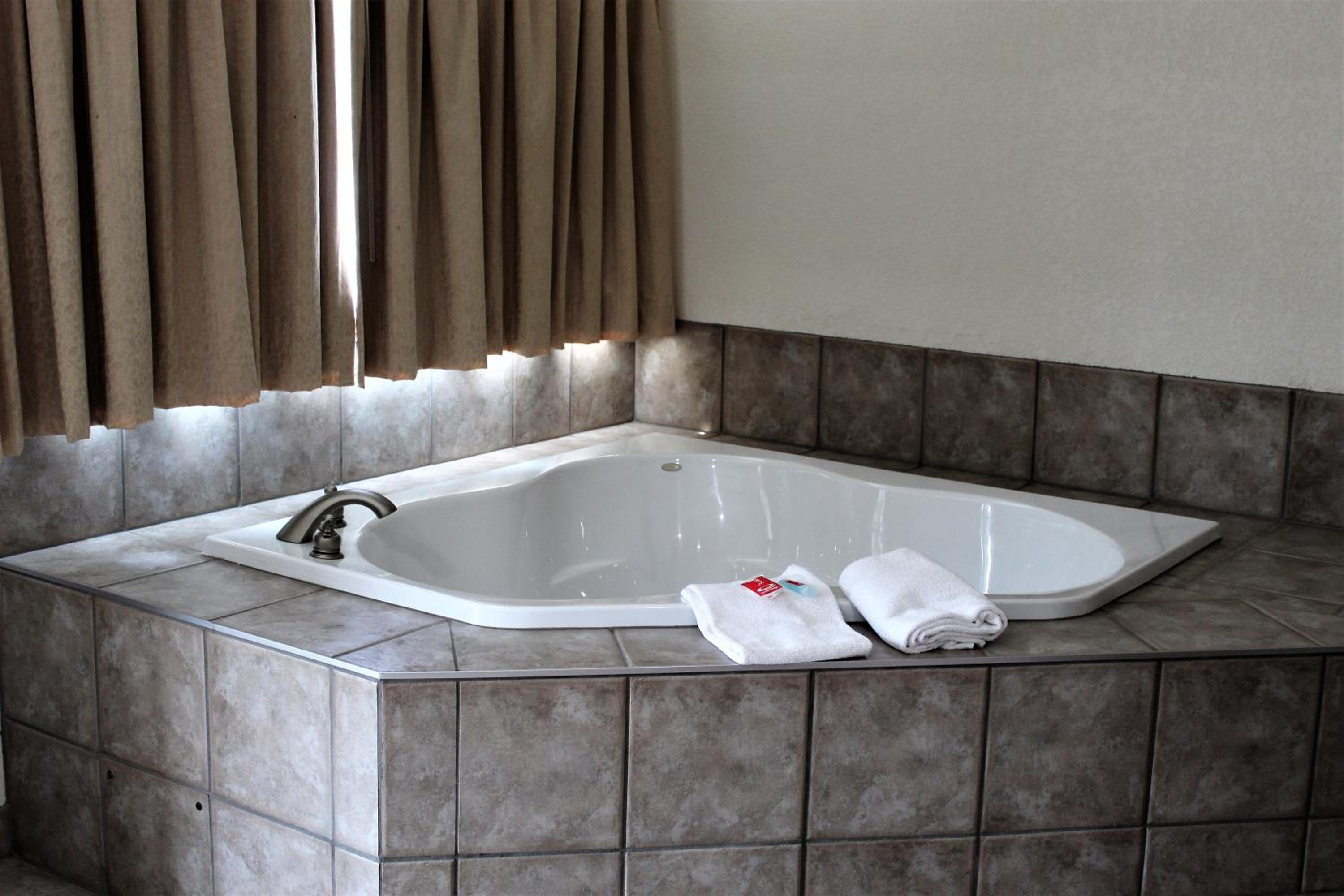 King Suite with Two King Beds - Non-smoking photo 1