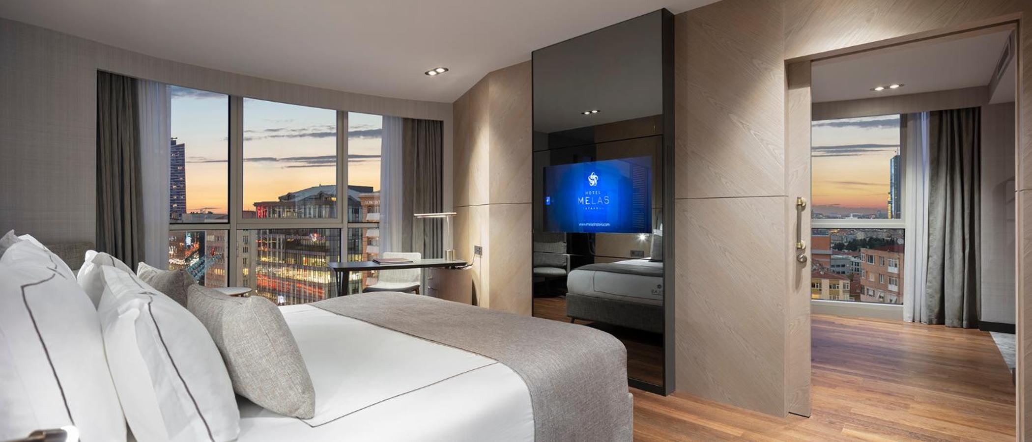 Corner Suite