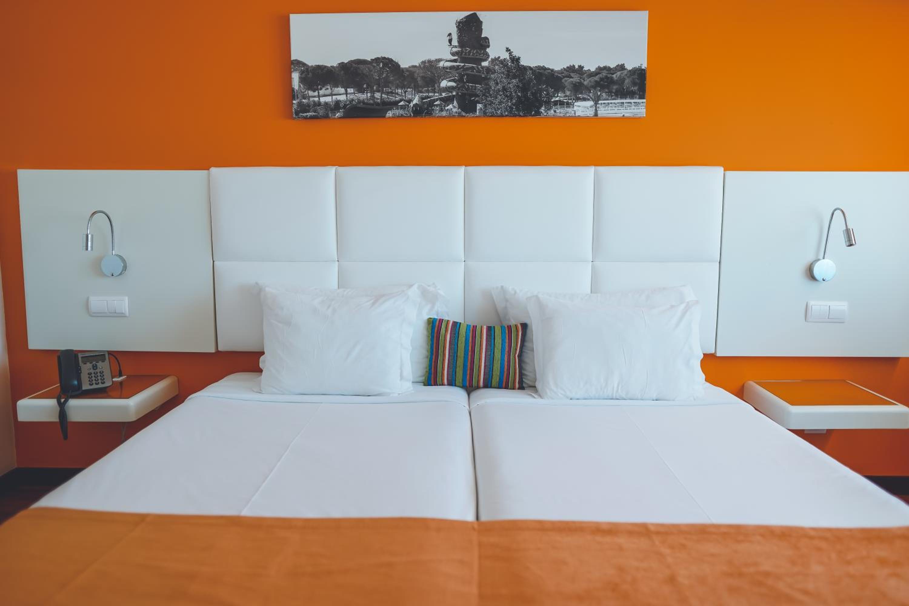 Twin Plus Room (2 Adults + 2 Children)