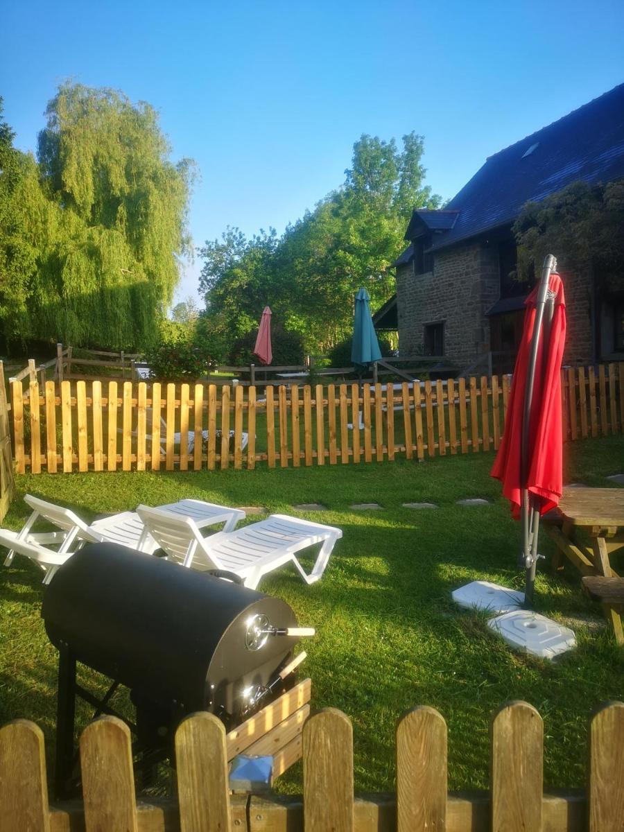 Cottage (9 Adults)