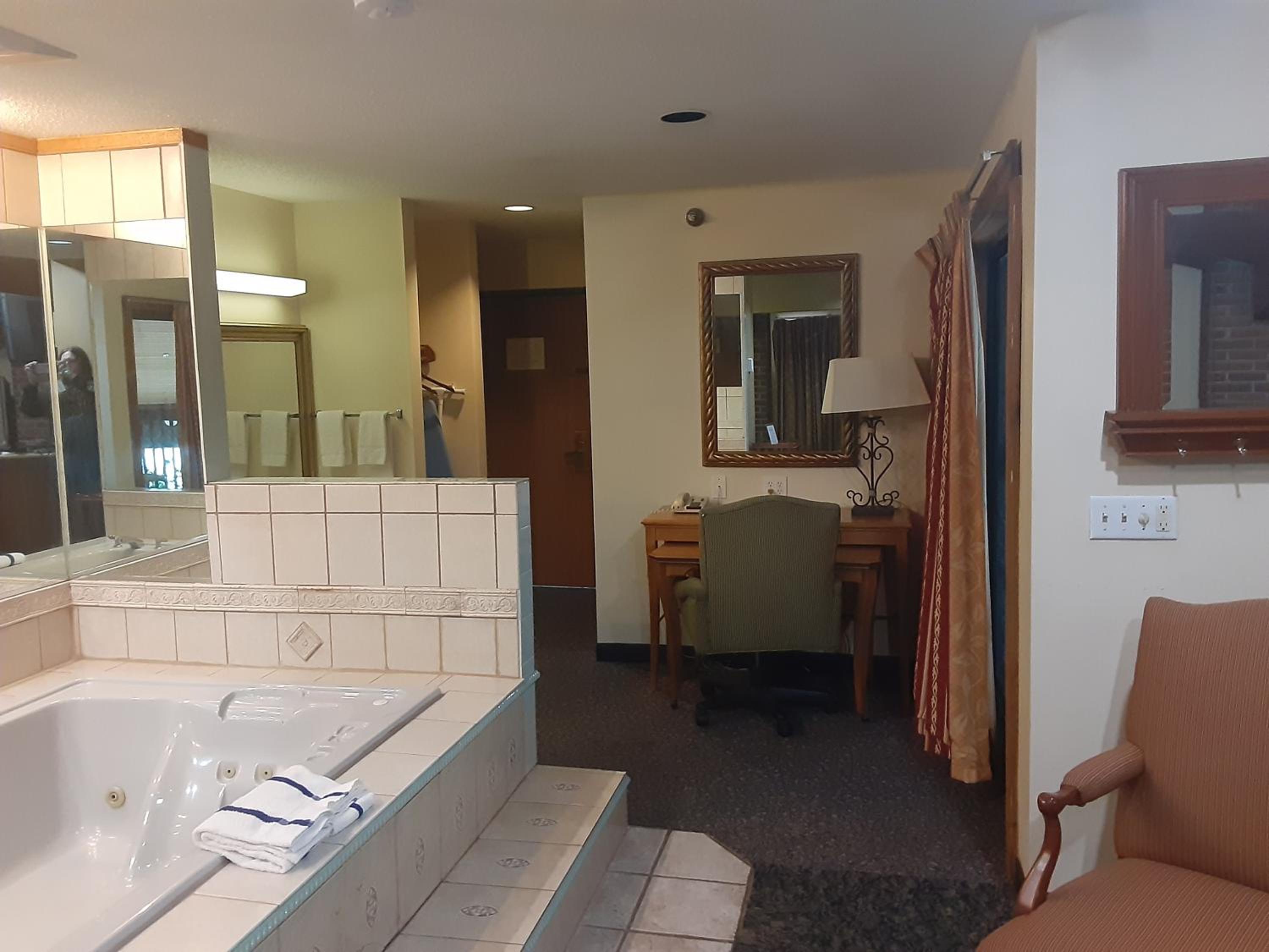 Executive Suite photo 2