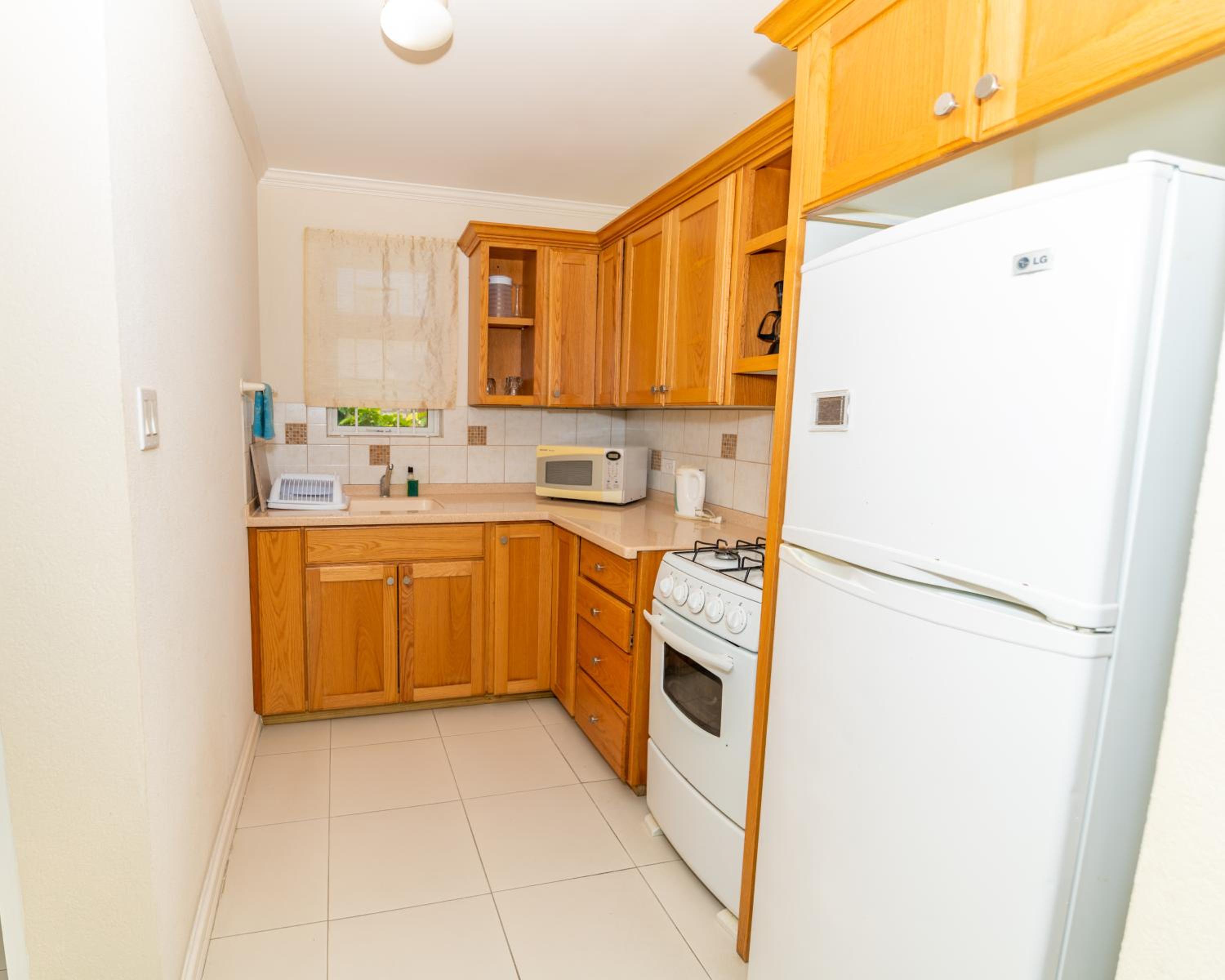 Studio with Two Twin Beds with Air Conditioning